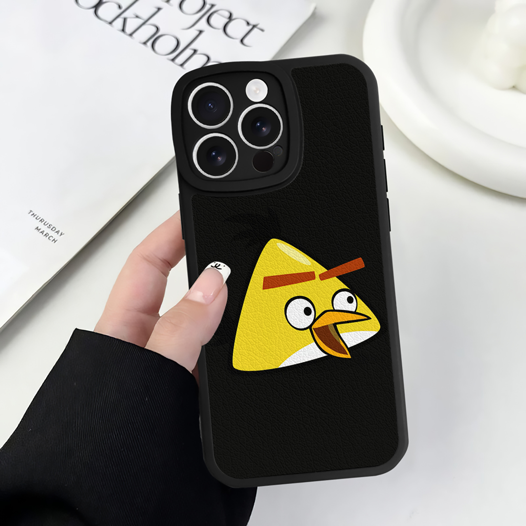（画像用） Angry Birds アングリーバード 【iPhone 16シリーズ対応】シリコンスマホケース（レザー調） 材質：シリコン